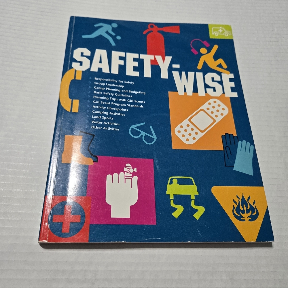 Girl Scouts of America Safety Wise Book, Paperback